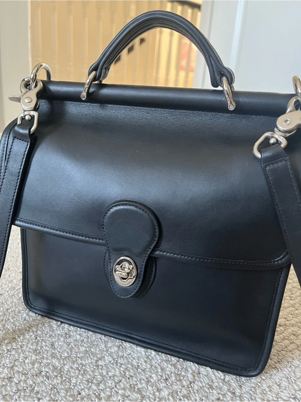 Coach Willis Black Vintage Bag - Picture 2 of 10